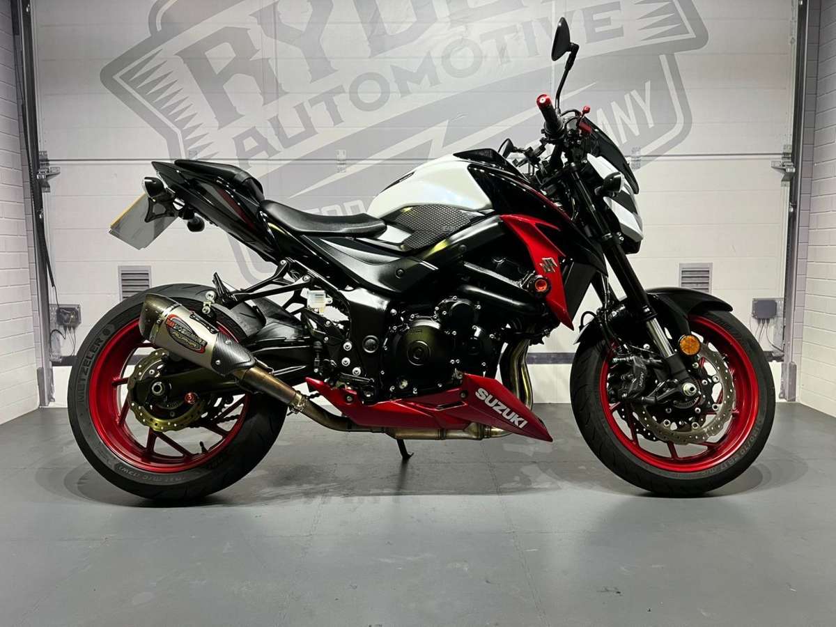 Check out this Suzuki Gsx-s750 2020 Petrol Manual