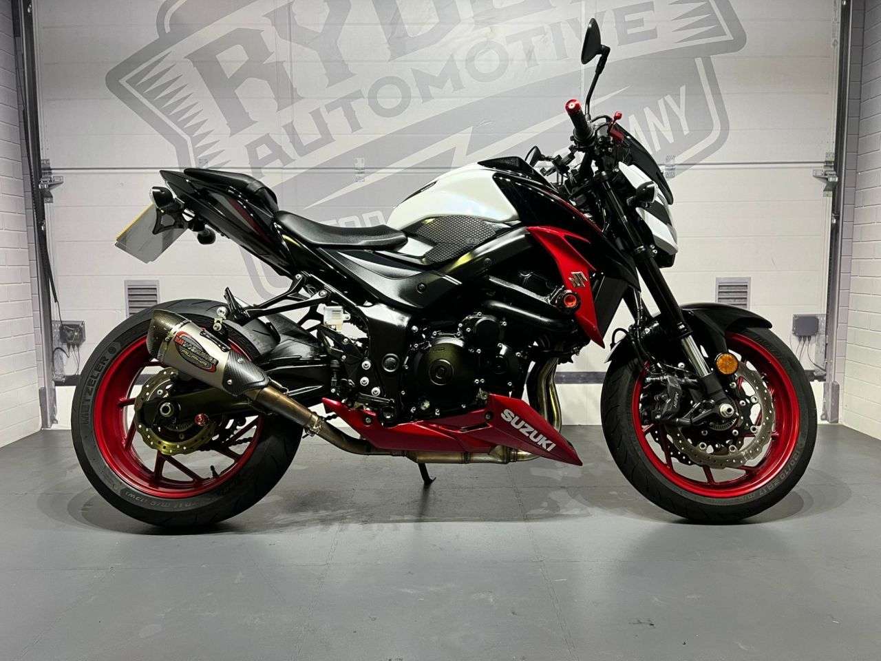 2020 SUZUKI GSX-S750 2020 SUZUKI GSX-S750