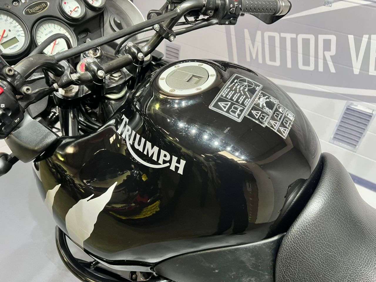 2001 TRIUMPH TIGER 955I 2001 TRIUMPH TIGER 955I