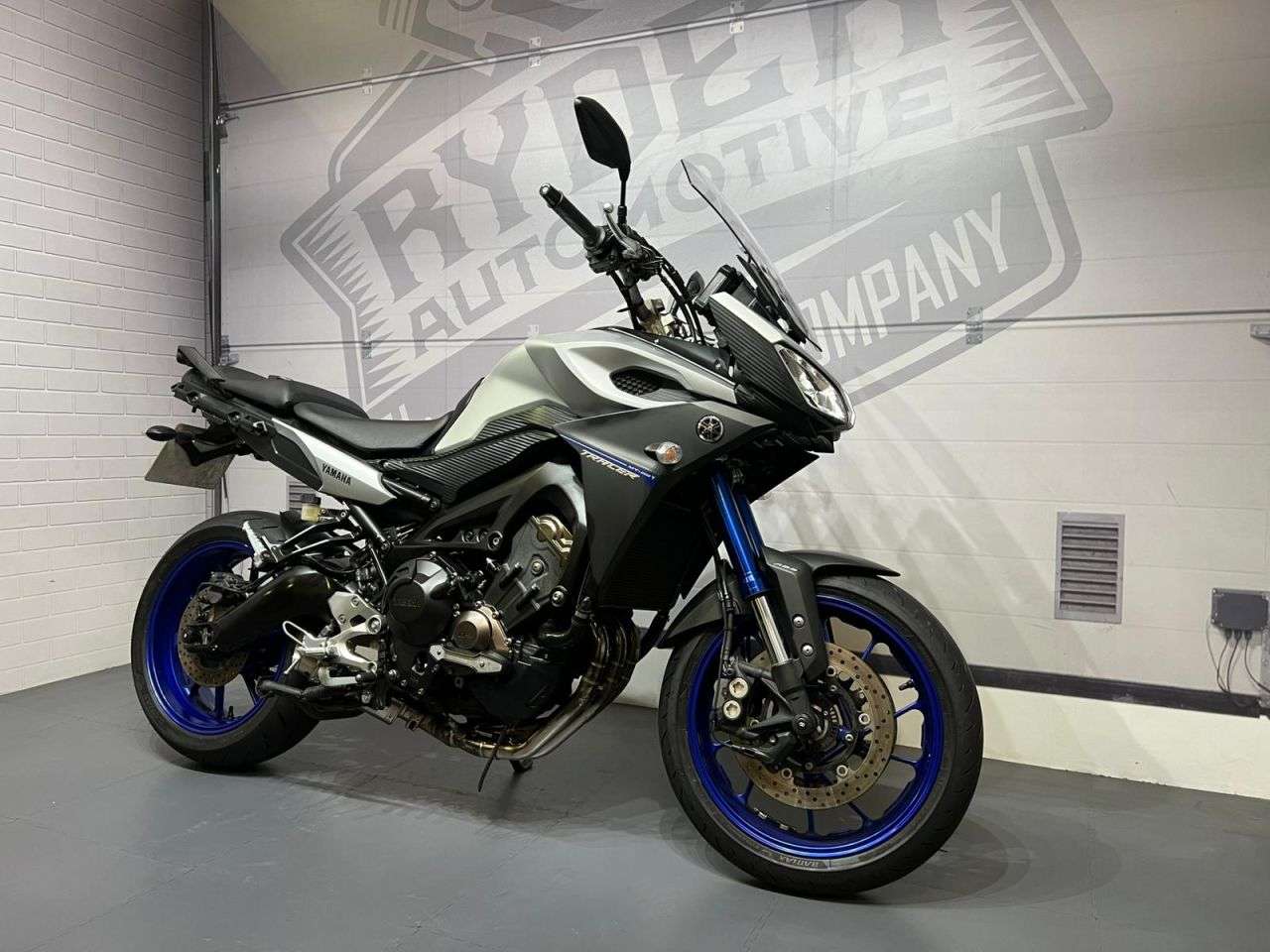 2015 YAMAHA TRACER 900 2015 YAMAHA TRACER 900