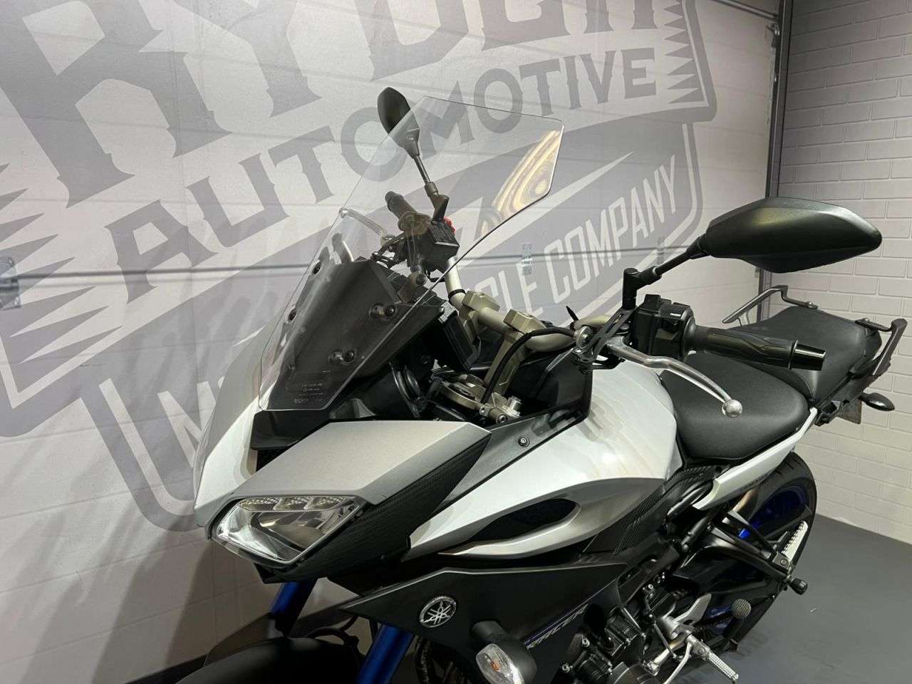 2015 YAMAHA TRACER 900 2015 YAMAHA TRACER 900