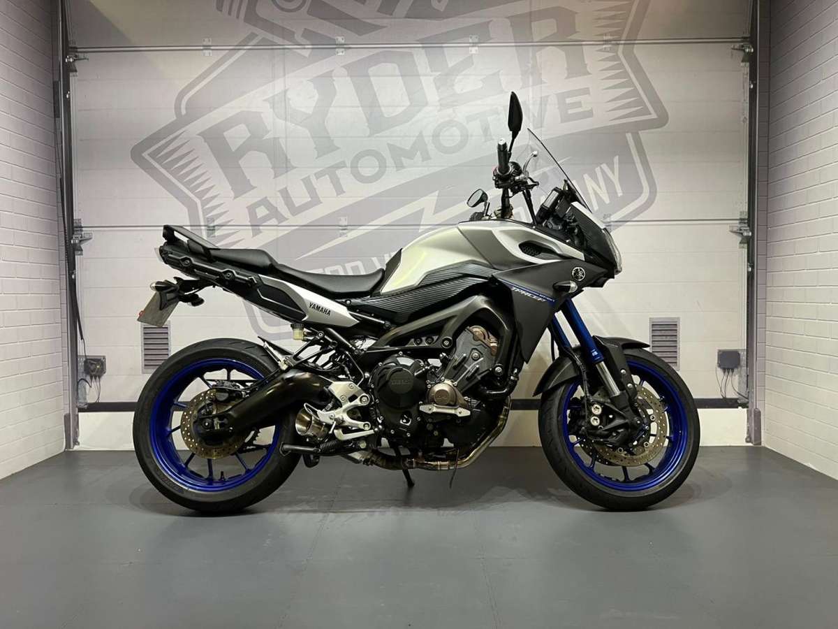 Check out this Yamaha Tracer 900 2015 Petrol Manual