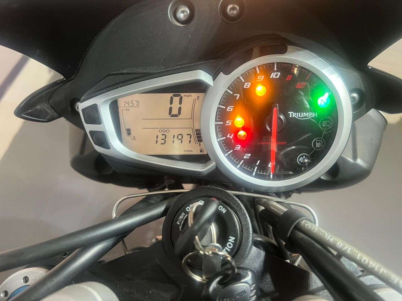 2015 TRIUMPH SPEED TRIPLE 1050 2015 TRIUMPH SPEED TRIPLE 1050