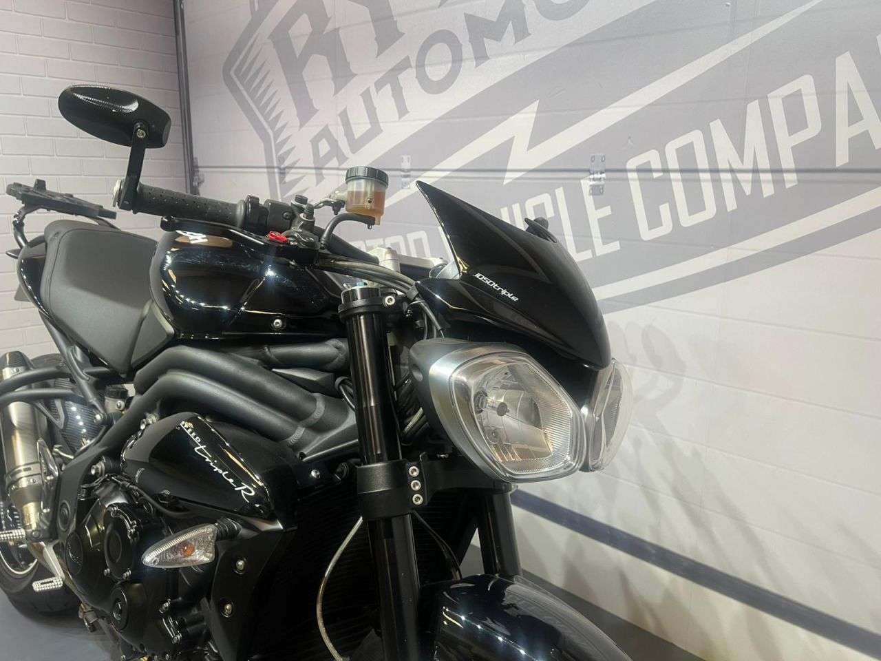 2015 TRIUMPH SPEED TRIPLE 1050 2015 TRIUMPH SPEED TRIPLE 1050