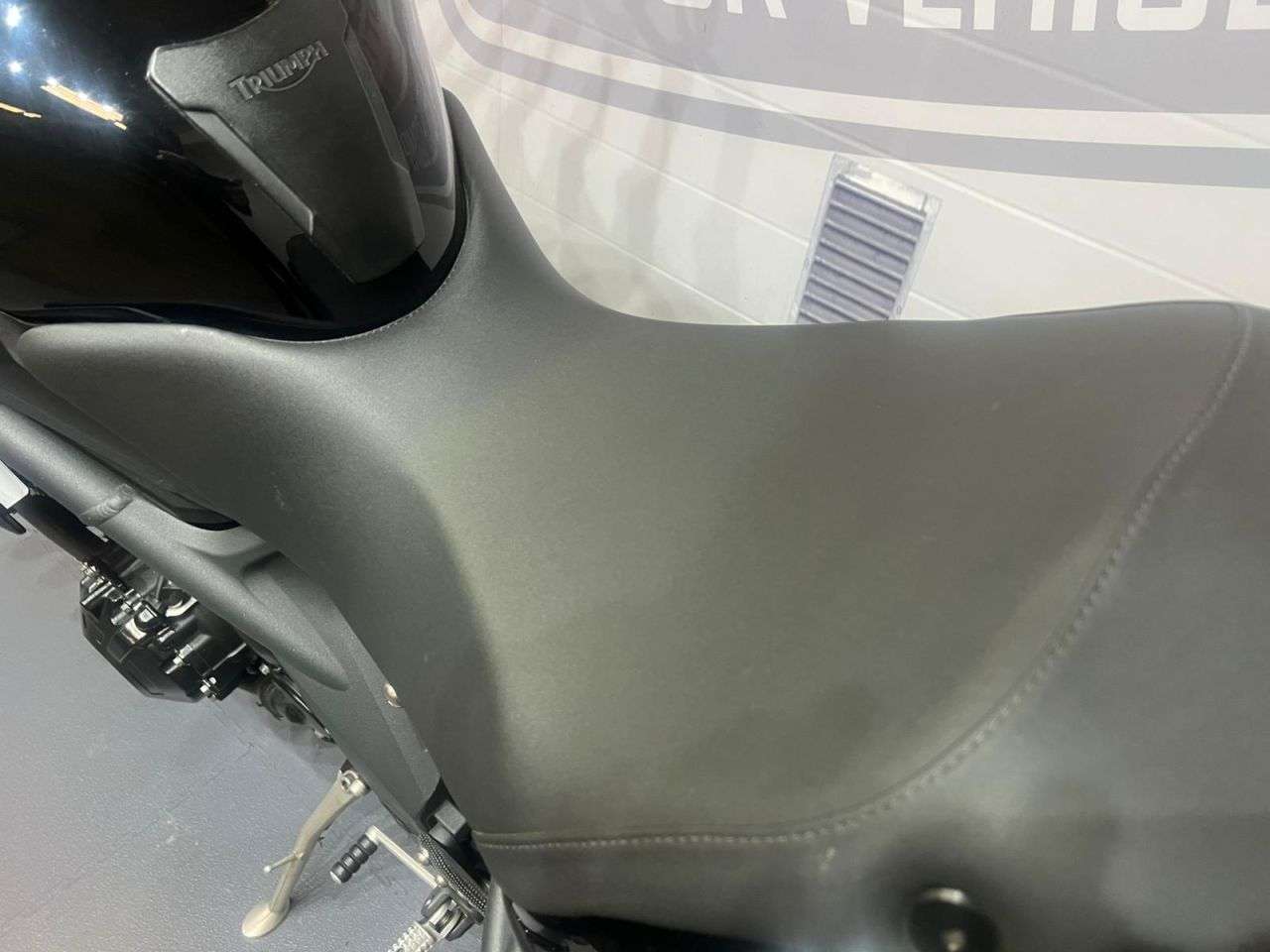 2015 TRIUMPH SPEED TRIPLE 1050 2015 TRIUMPH SPEED TRIPLE 1050