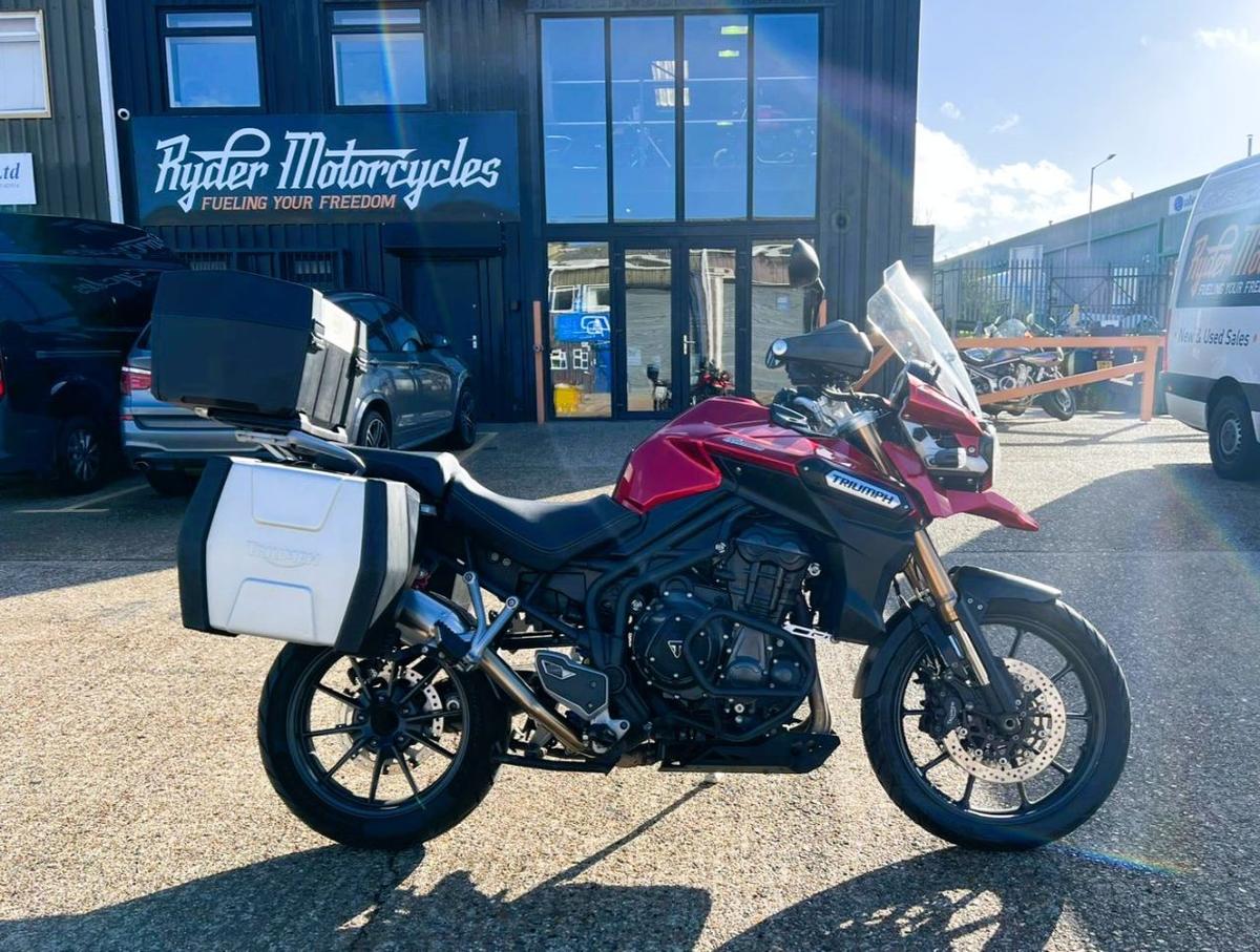 Check out this Triumph Explorer 2015 Petrol Manual