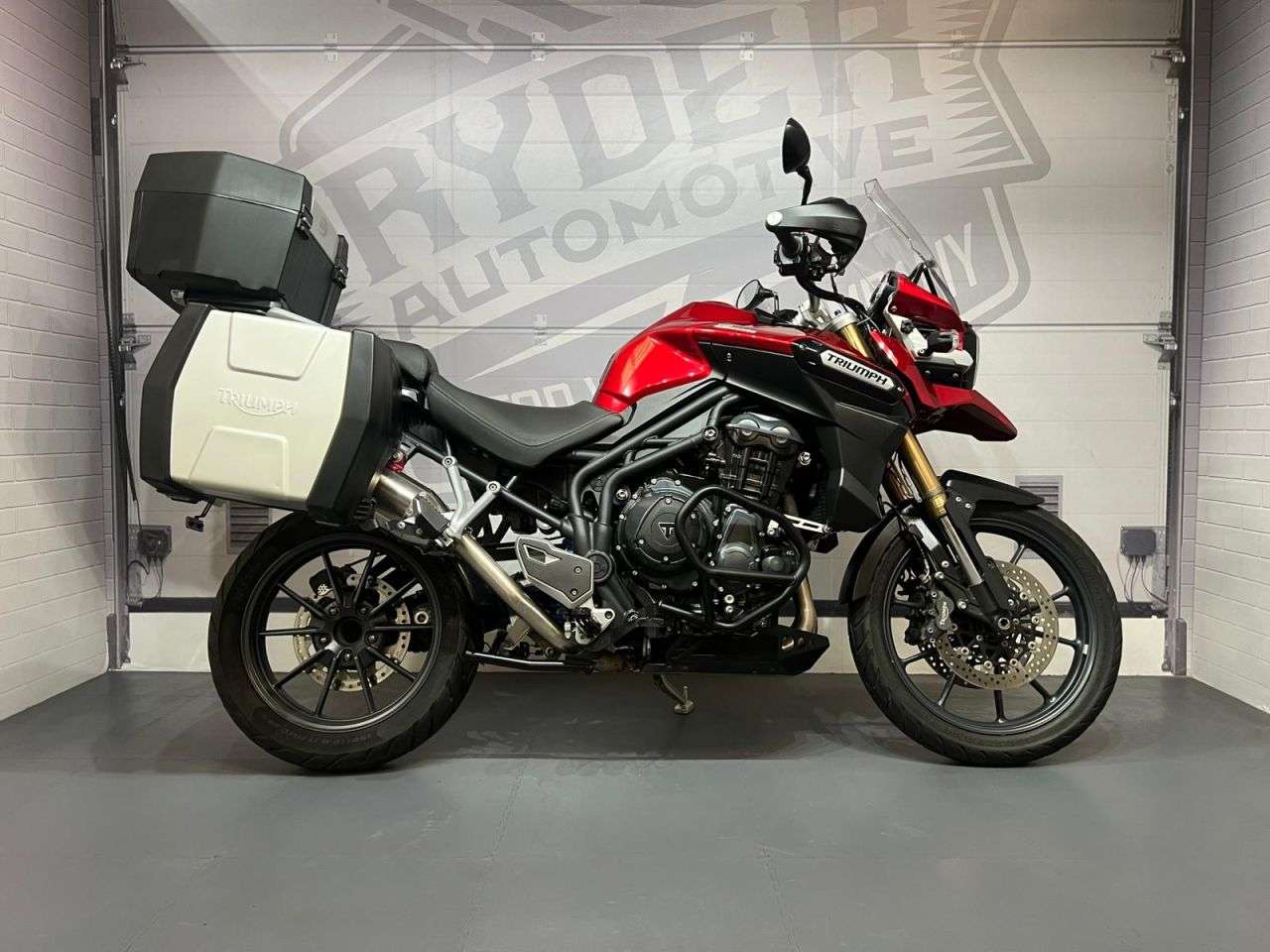 2015 TRIUMPH EXPLORER 2015 TRIUMPH EXPLORER