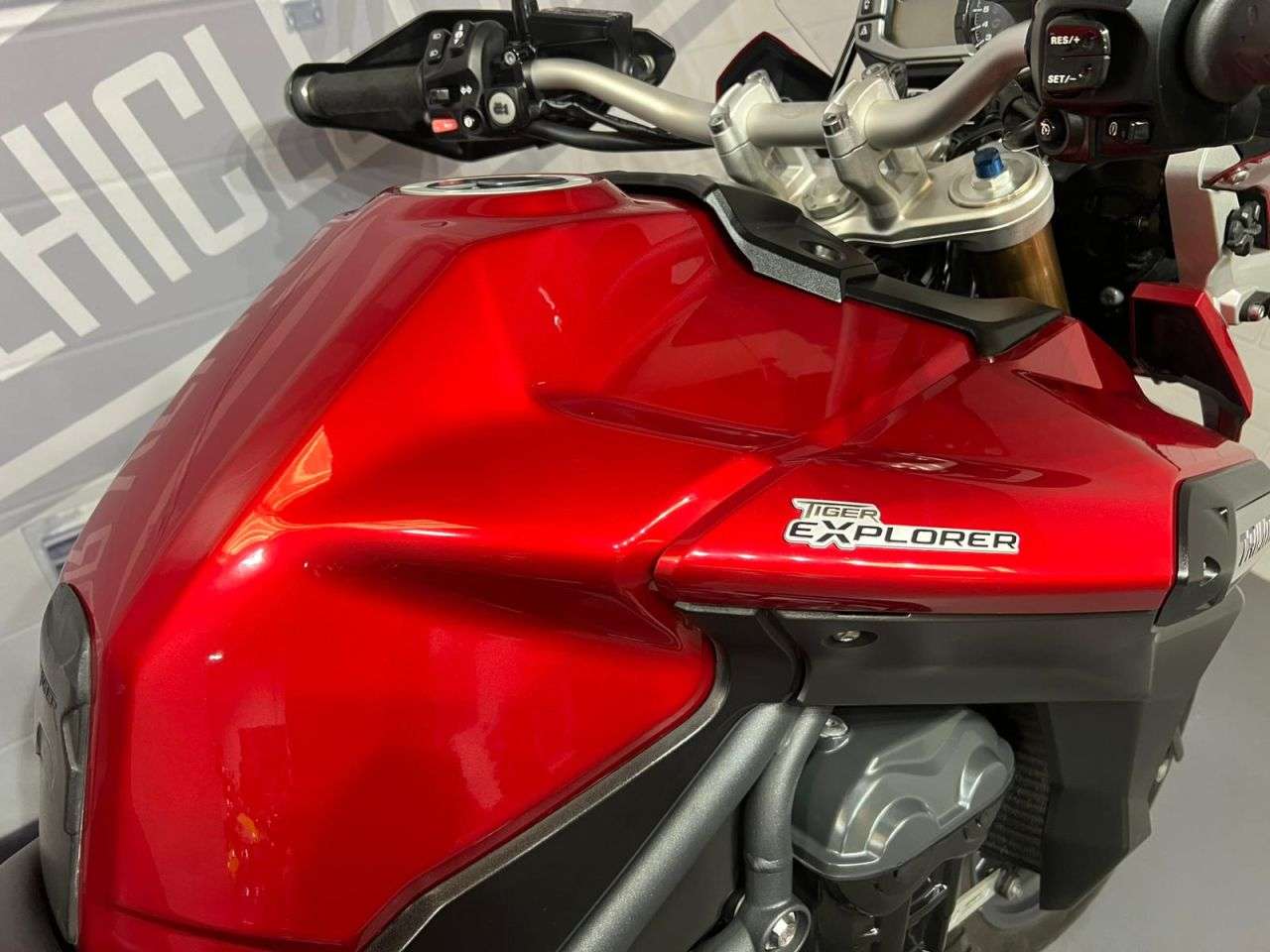 2015 TRIUMPH EXPLORER 2015 TRIUMPH EXPLORER