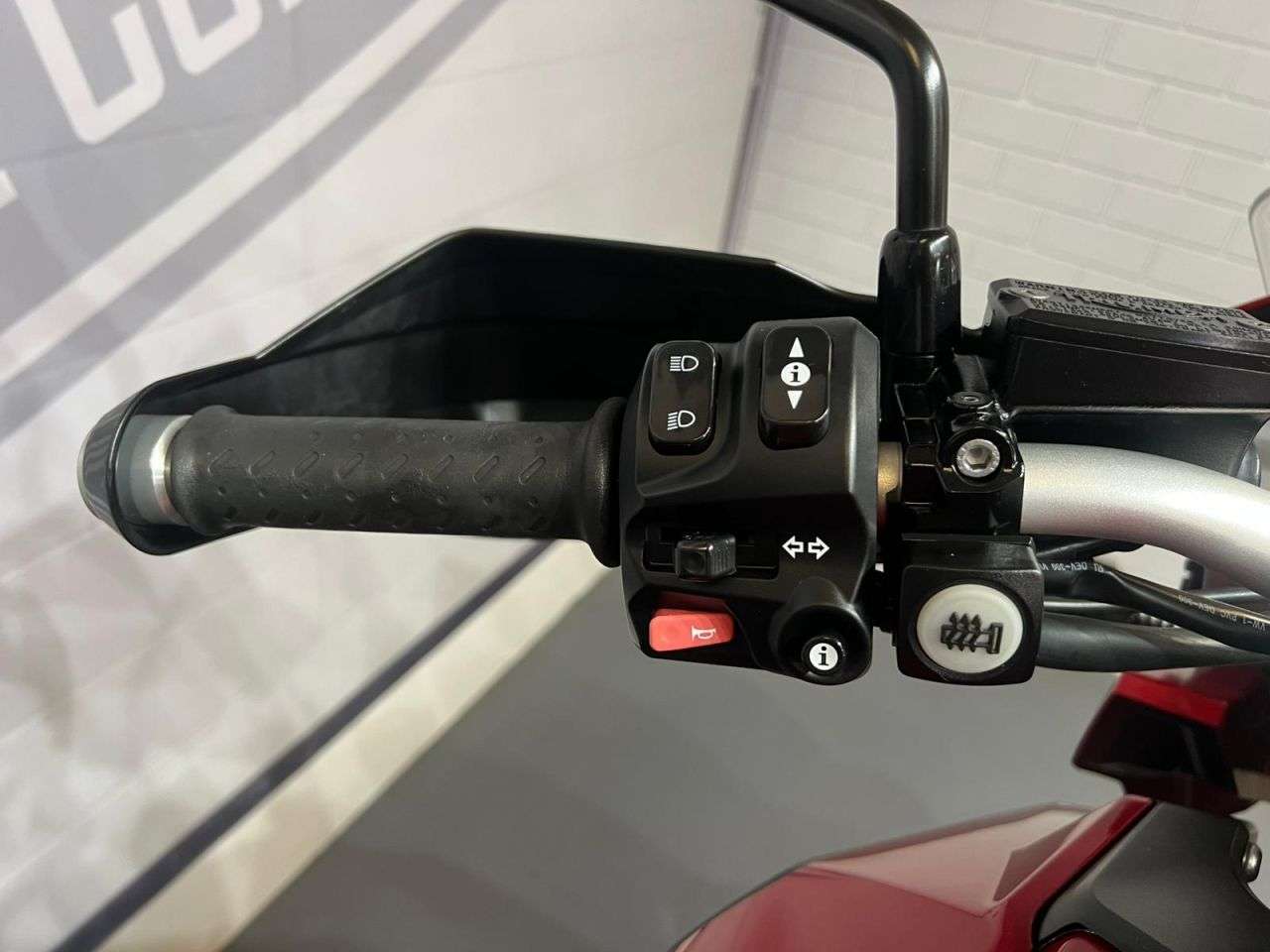 2015 TRIUMPH EXPLORER 2015 TRIUMPH EXPLORER