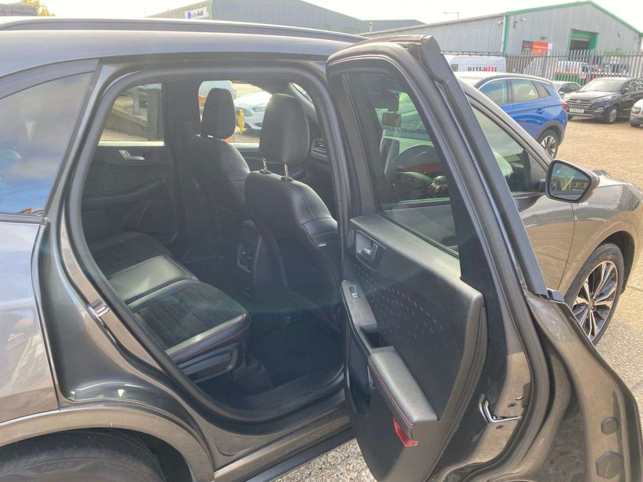 2021 FORD KUGA 2021 FORD KUGA