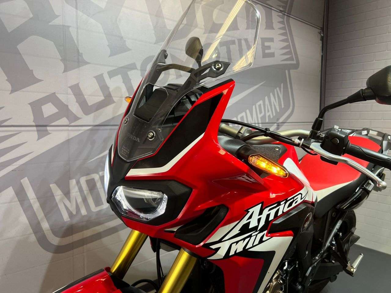 2016 HONDA CRF1000L AFRICA TWIN 2016 HONDA CRF1000L AFRICA TWIN