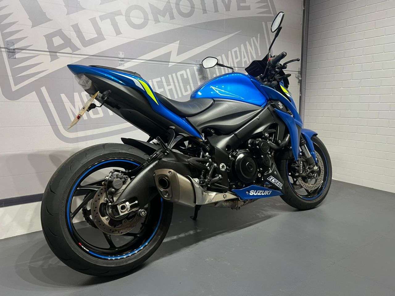 2019 SUZUKI GSX-S1000 2019 SUZUKI GSX-S1000