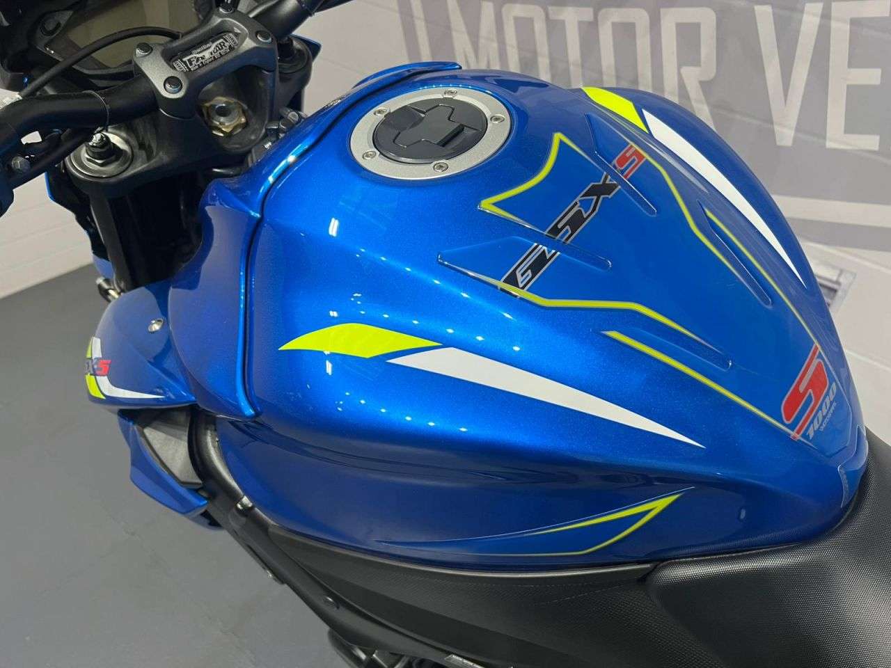 2019 SUZUKI GSX-S1000 2019 SUZUKI GSX-S1000