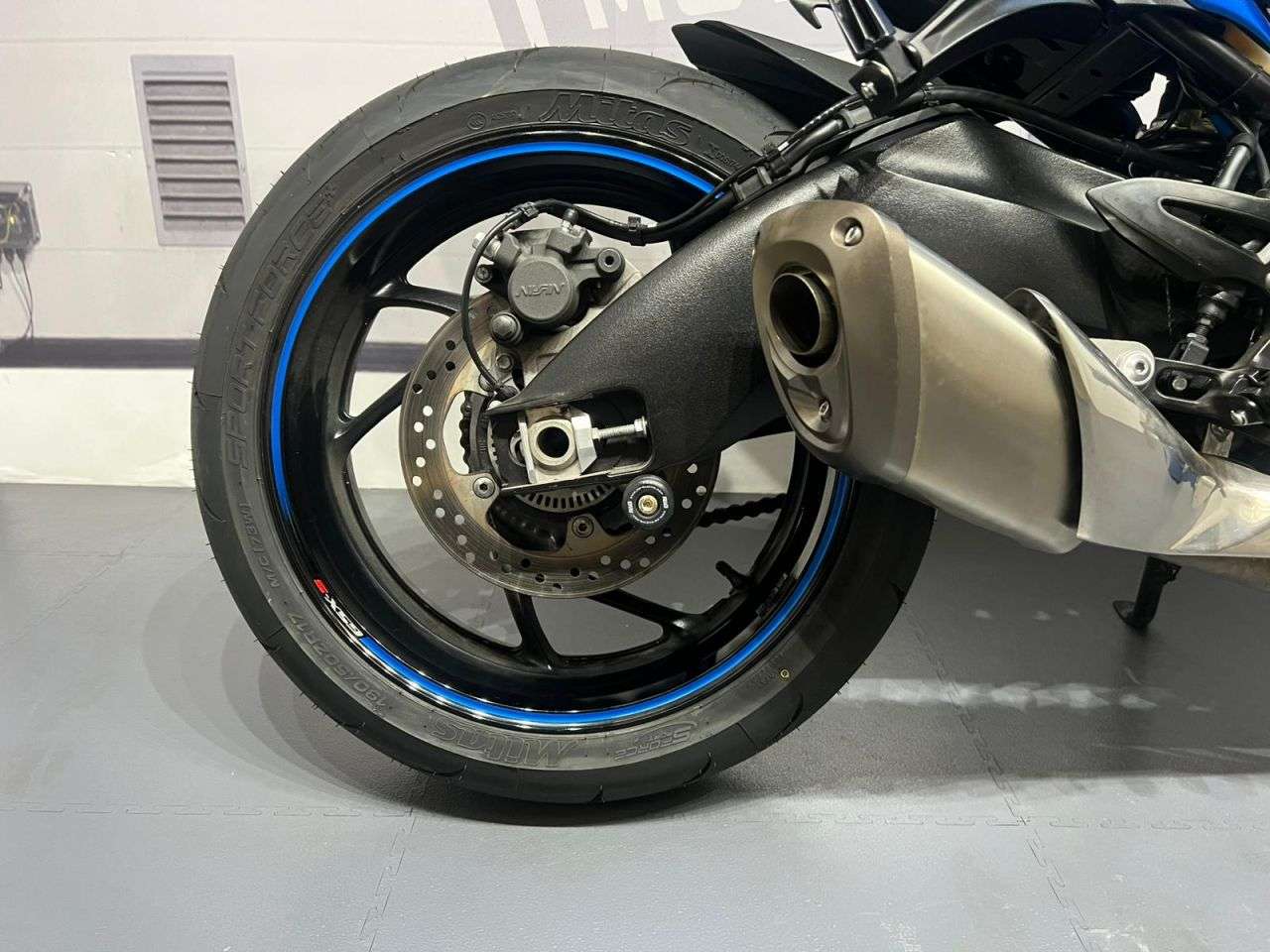 2019 SUZUKI GSX-S1000 2019 SUZUKI GSX-S1000