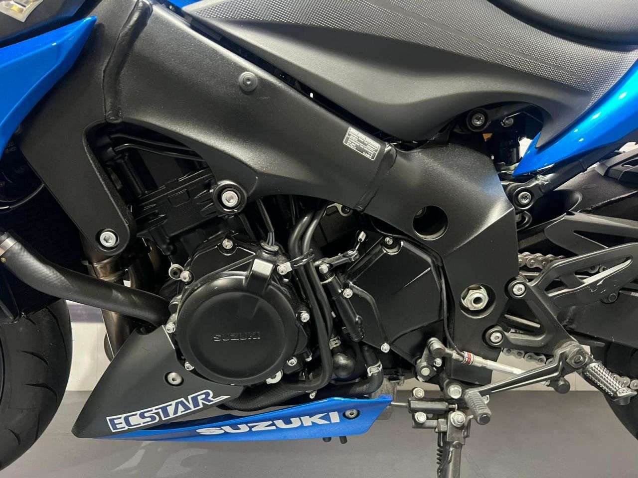 2019 SUZUKI GSX-S1000 2019 SUZUKI GSX-S1000
