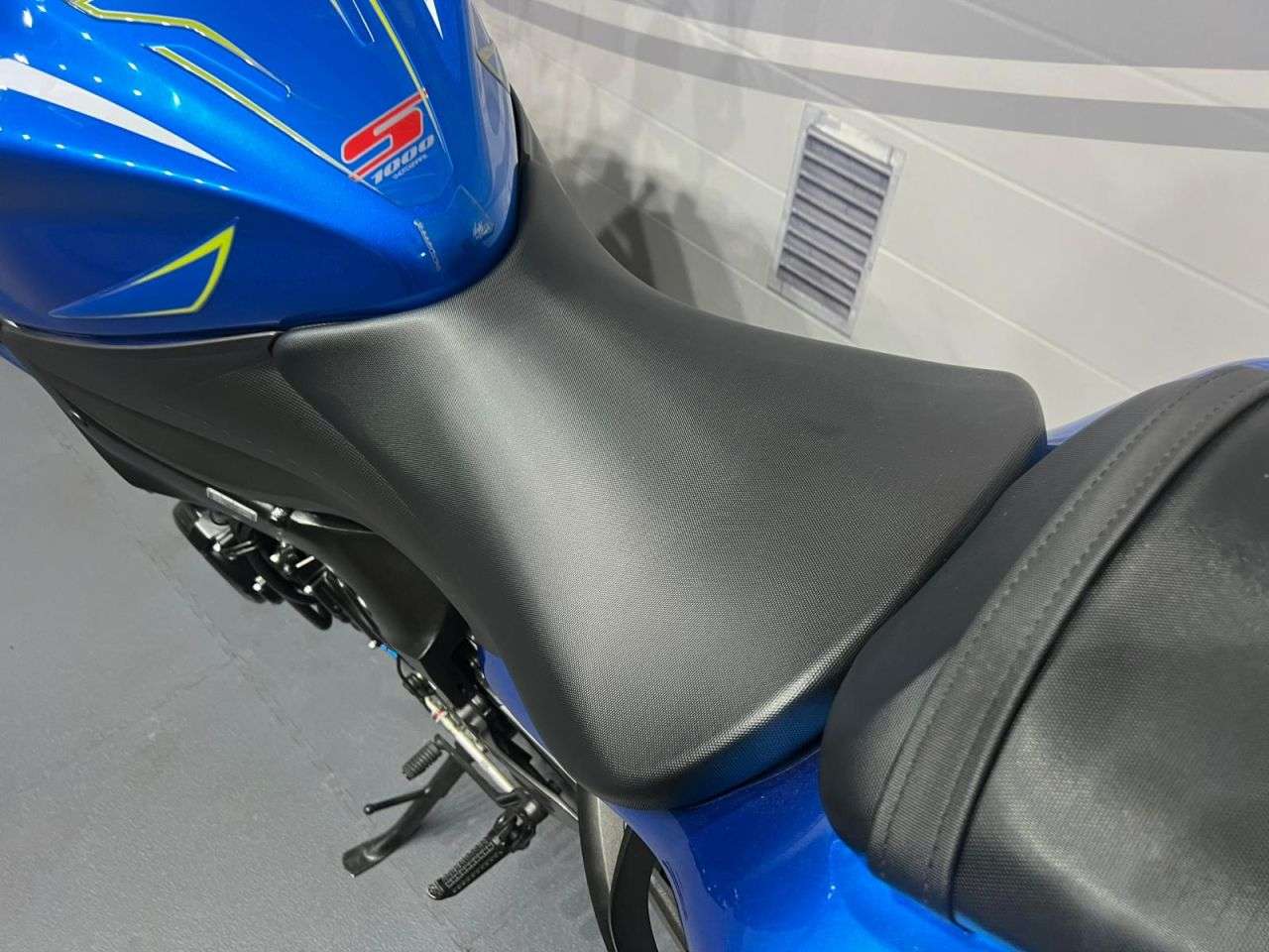 2019 SUZUKI GSX-S1000 2019 SUZUKI GSX-S1000