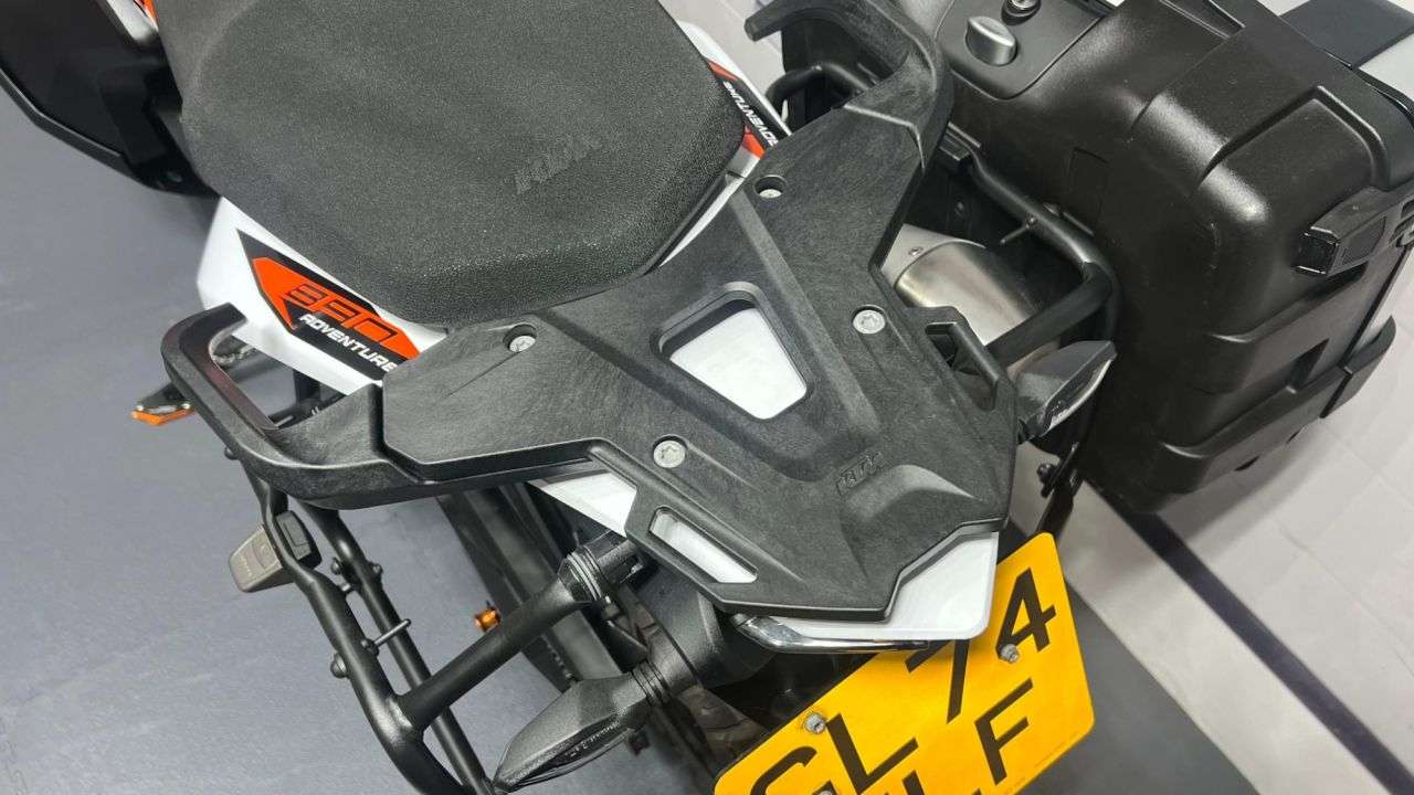 2024 KTM 890 ADVENTURE 2024 KTM 890 ADVENTURE