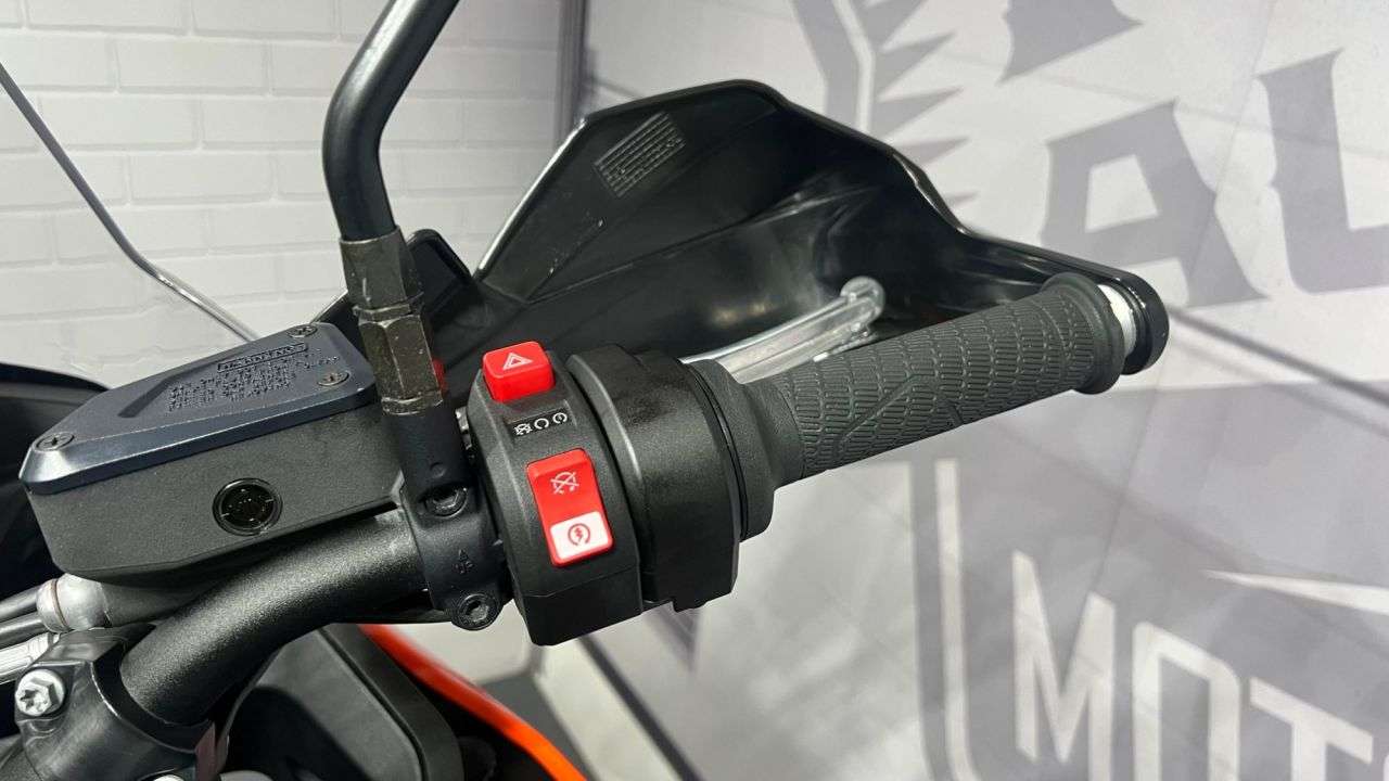 2024 KTM 890 ADVENTURE 2024 KTM 890 ADVENTURE