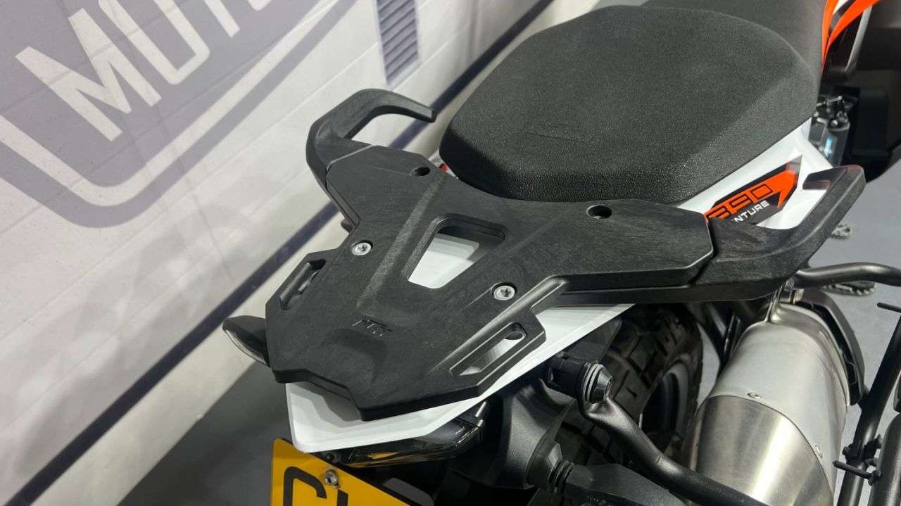 2024 KTM 890 ADVENTURE 2024 KTM 890 ADVENTURE