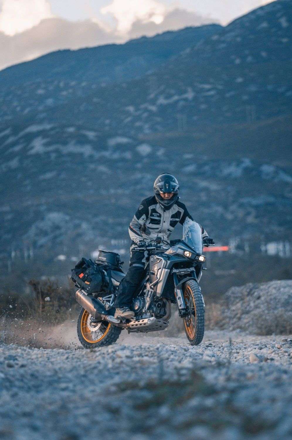 2024 KOVE 800X PRO 2024 KOVE 800X PRO