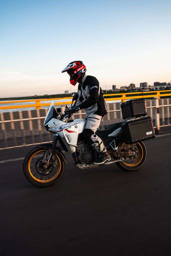 2025 KOVE 800X TOURING 2025 KOVE 800X TOURING