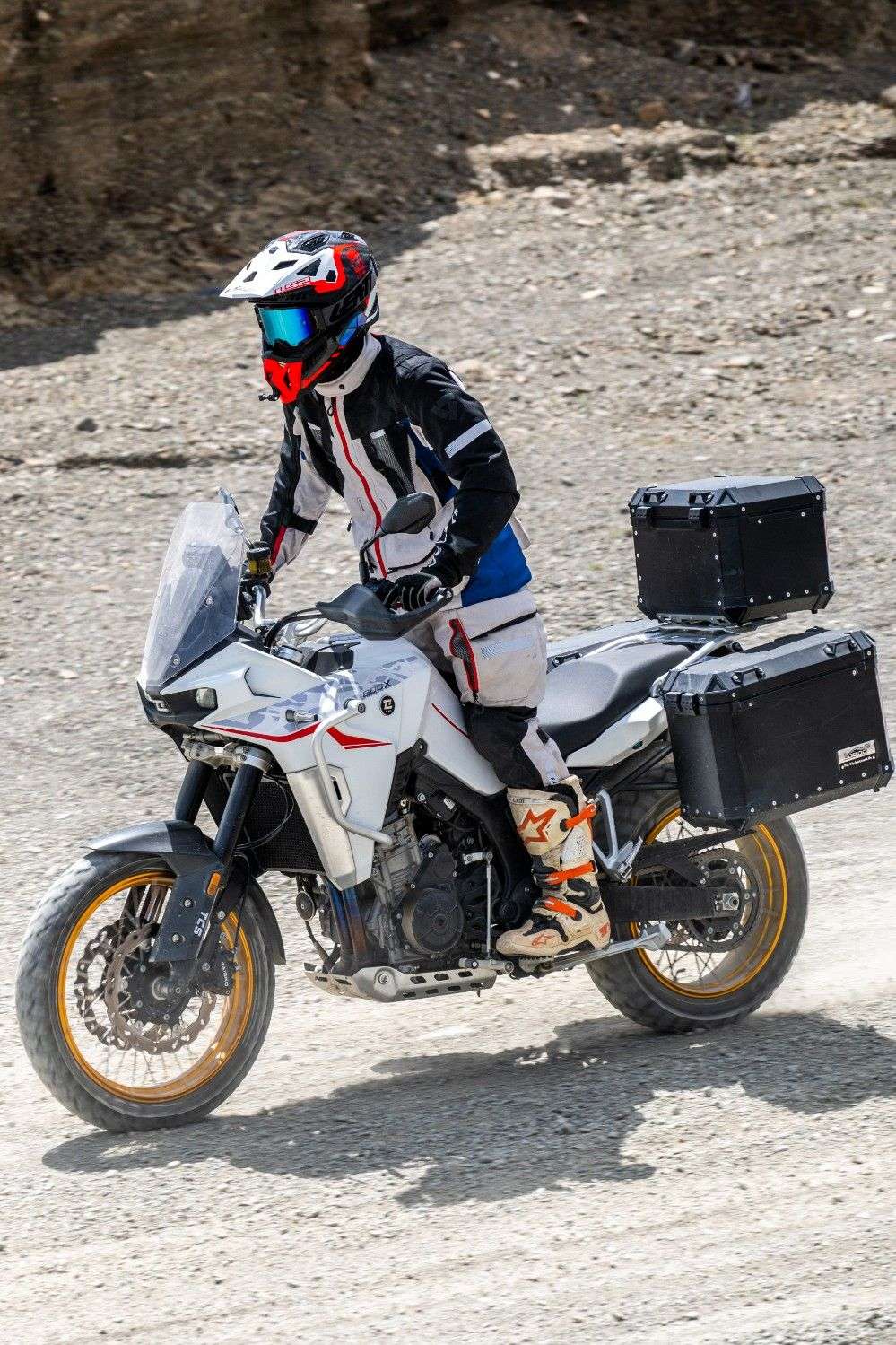 2025 KOVE 800X TOURING 2025 KOVE 800X TOURING