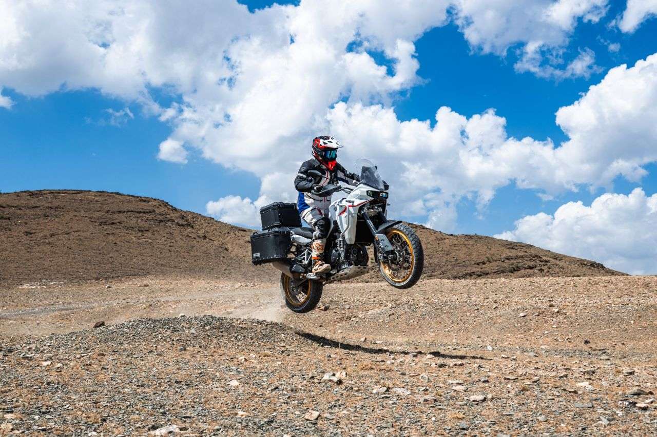 2025 KOVE 800X TOURING 2025 KOVE 800X TOURING