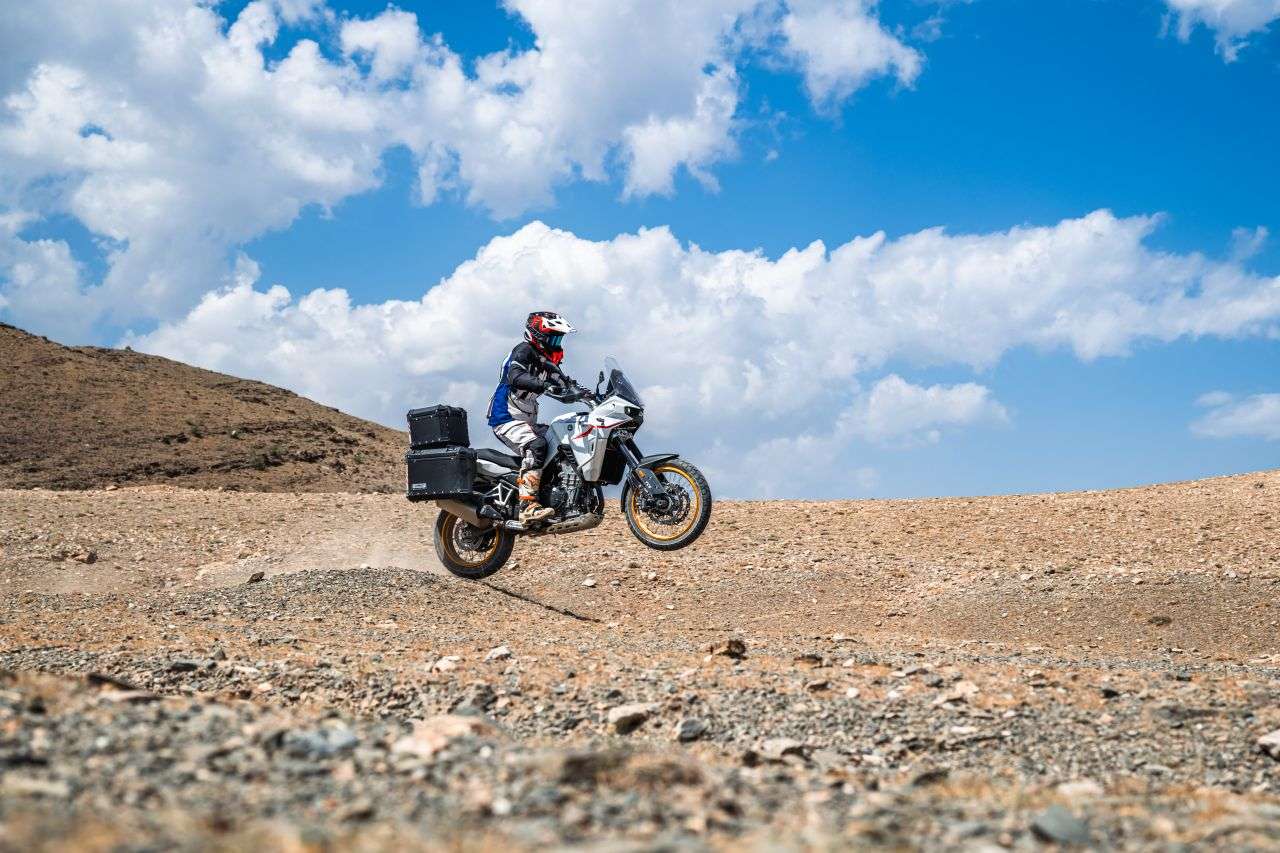 2025 KOVE 800X TOURING 2025 KOVE 800X TOURING