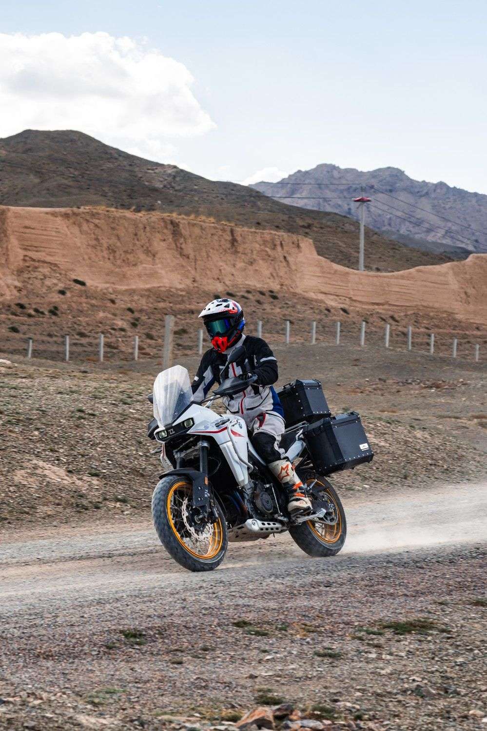 2025 KOVE 800X TOURING 2025 KOVE 800X TOURING