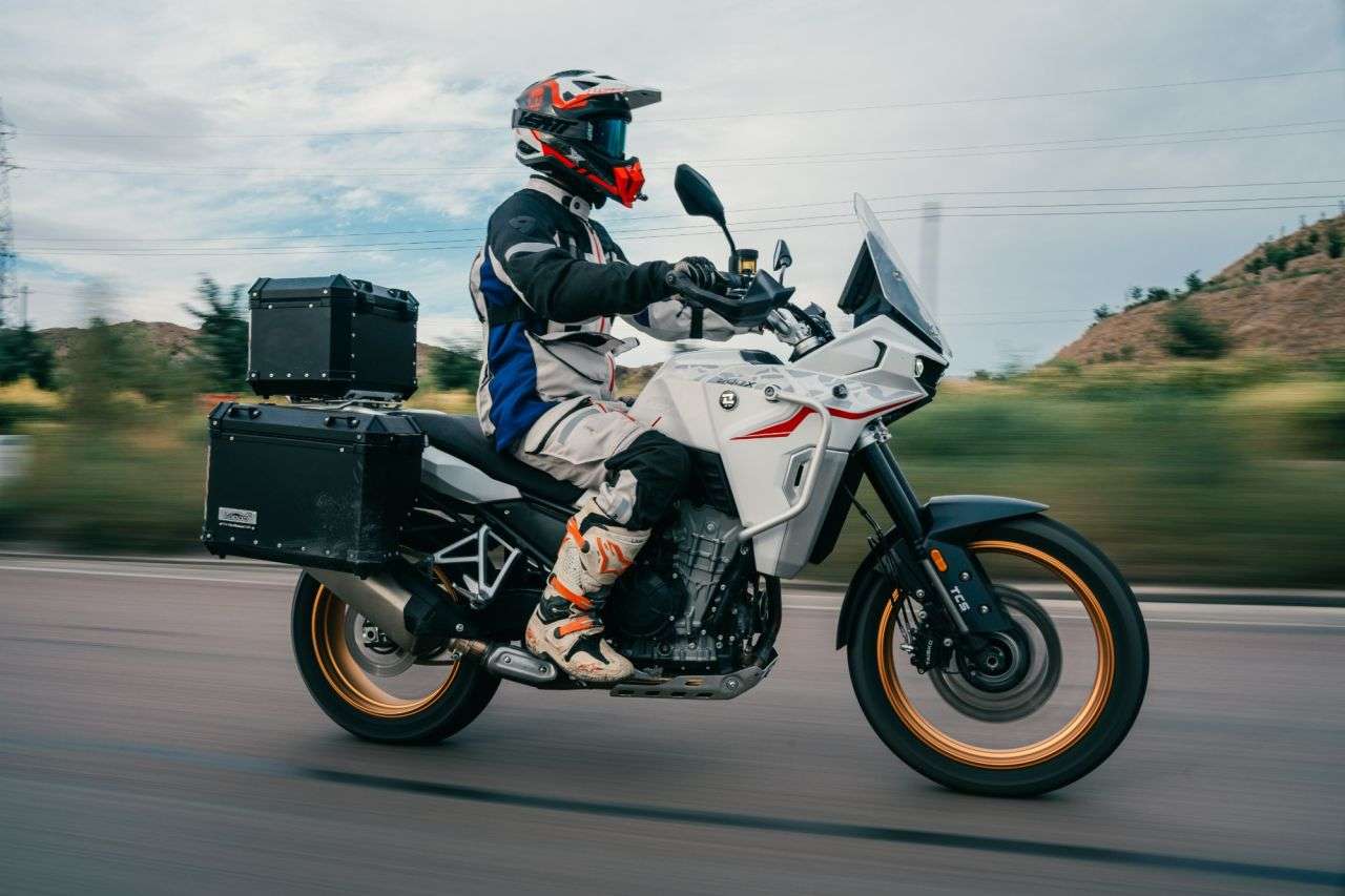 2025 KOVE 800X TOURING 2025 KOVE 800X TOURING