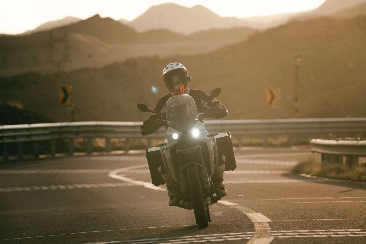 2025 KOVE 800X TOURING 2025 KOVE 800X TOURING