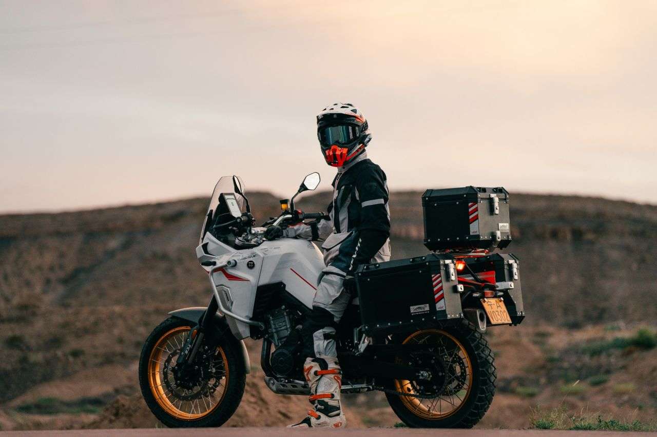 2025 KOVE 800X TOURING 2025 KOVE 800X TOURING