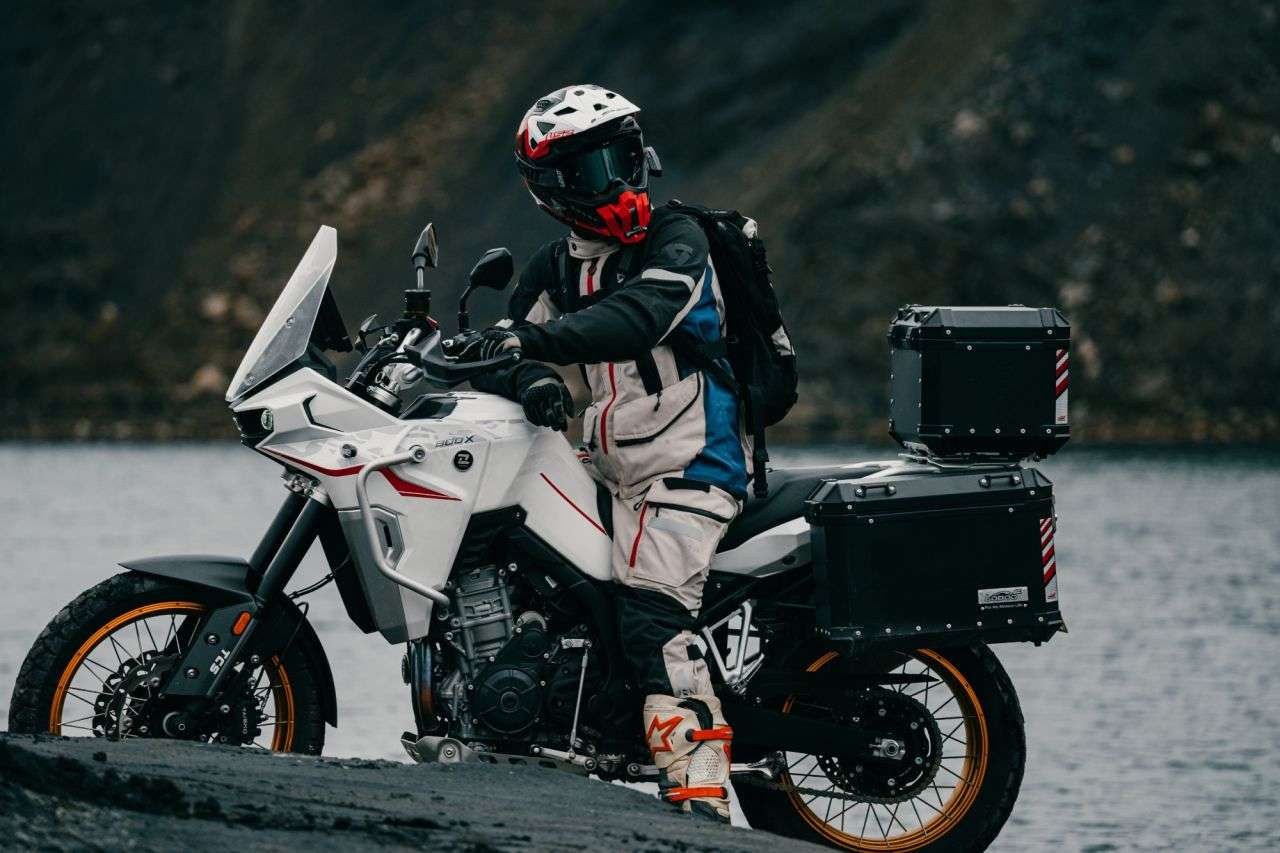 2025 KOVE 800X TOURING 2025 KOVE 800X TOURING