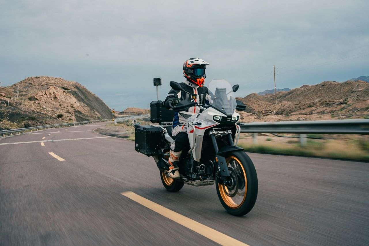 2025 KOVE 800X TOURING 2025 KOVE 800X TOURING