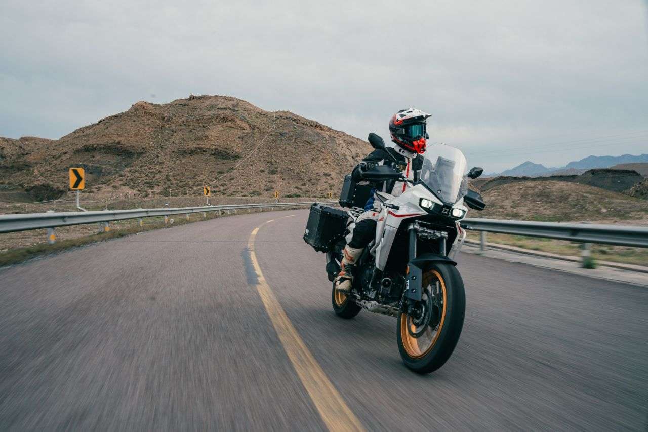 2025 KOVE 800X TOURING 2025 KOVE 800X TOURING