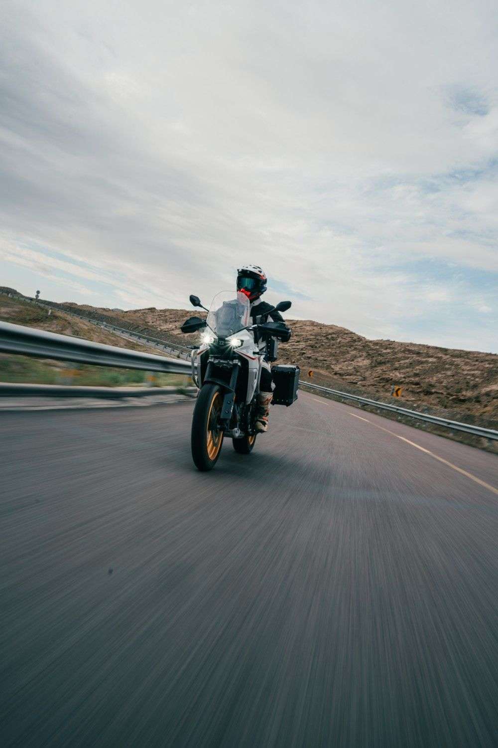 2025 KOVE 800X TOURING 2025 KOVE 800X TOURING