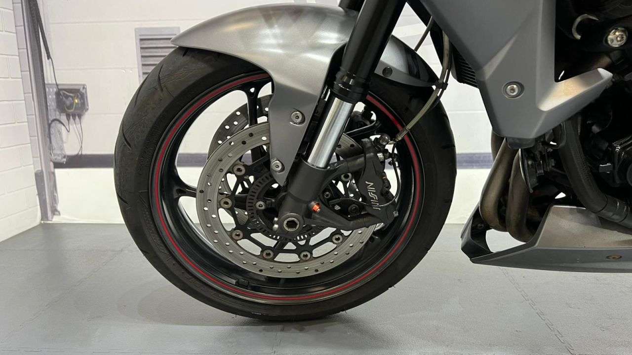 2014 TRIUMPH STREET TRIPLE 675 2014 TRIUMPH STREET TRIPLE 675