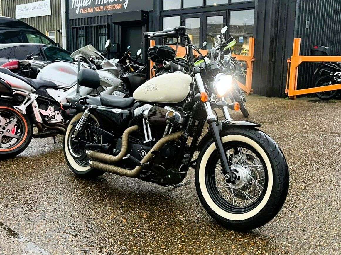 2011 HARLEY-DAVIDSON SPORTSTER 2011 HARLEY-DAVIDSON SPORTSTER