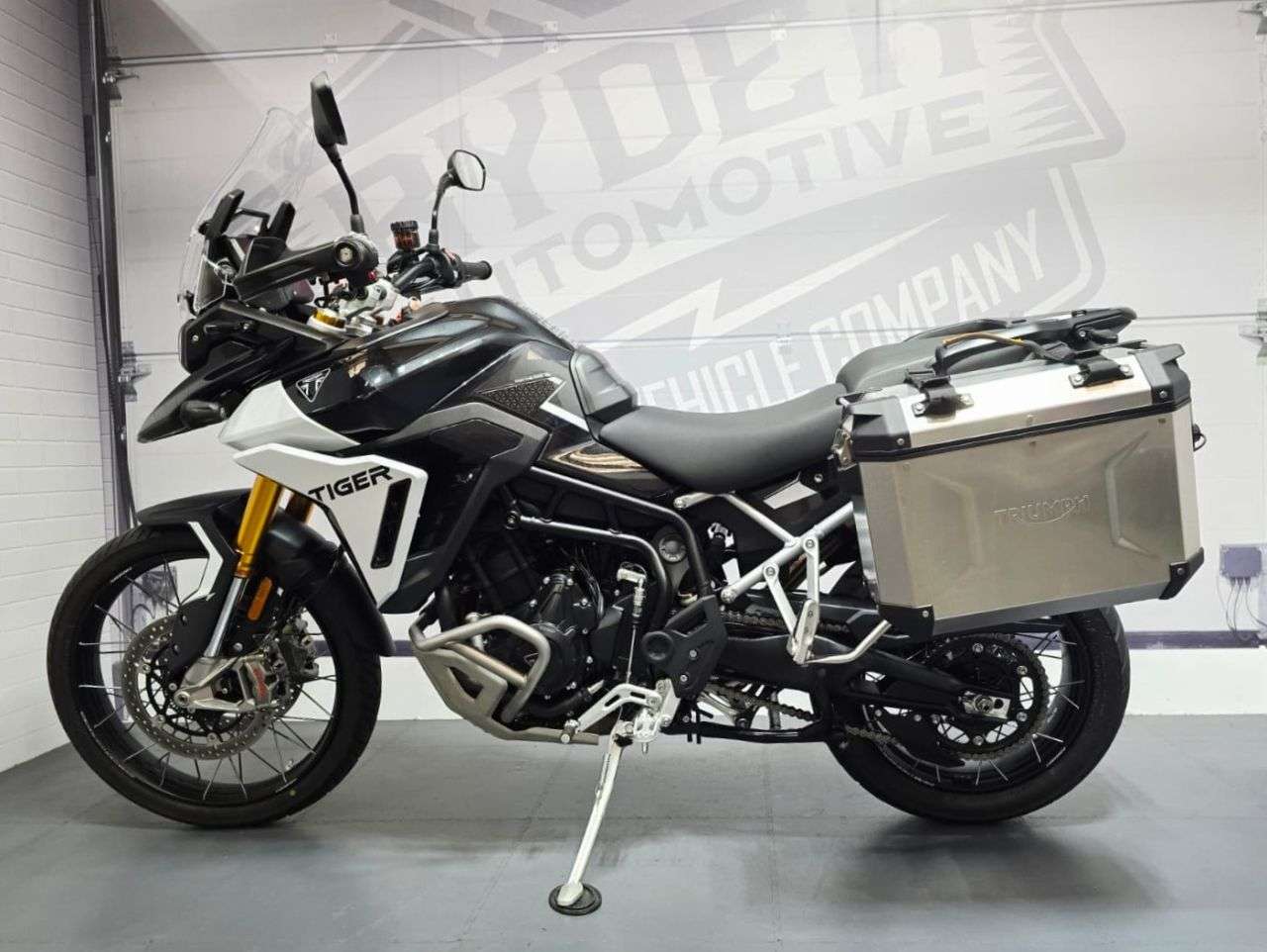 A 2025 TRIUMPH TIGER 900 RALLY PRO - BUY ONLINE 24 HRS A DAY - FINANCE AVAILABLE - ALL TYPES OF CRED A 2025 TRIUMPH TIGER 900 RALLY PRO - BUY ONLINE 24 HRS A DAY - FINANCE AVAILABLE - ALL TYPES OF CRED