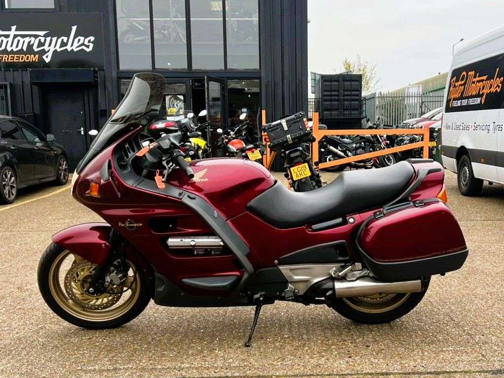 2001 HONDA ST1100 PAN EUROPEAN 2001 HONDA ST1100 PAN EUROPEAN