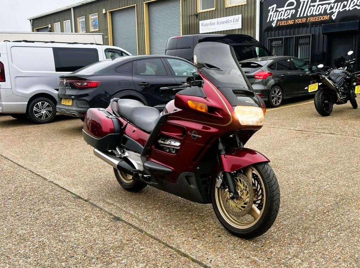 2001 HONDA ST1100 PAN EUROPEAN 2001 HONDA ST1100 PAN EUROPEAN