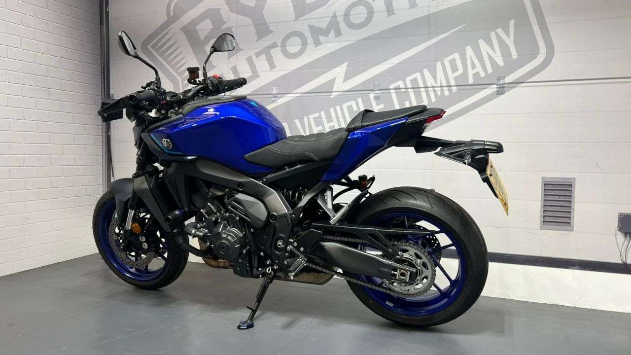 2025 YAMAHA MT-09 2025 YAMAHA MT-09