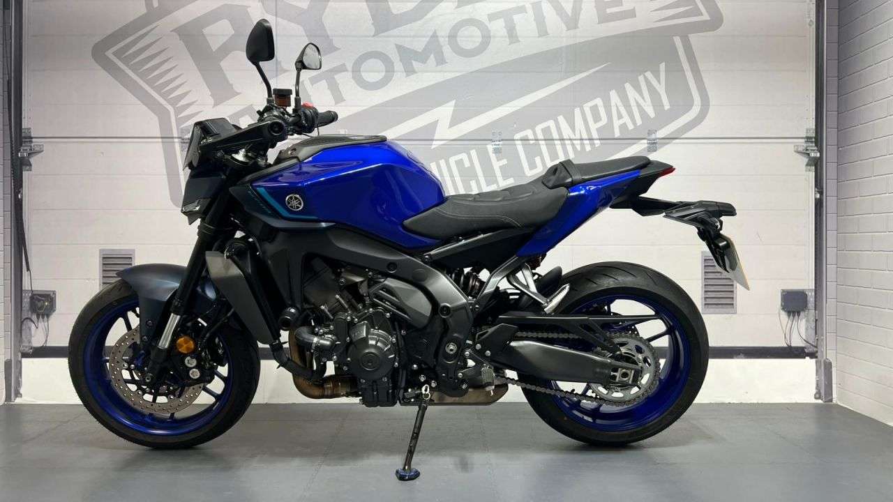 2025 YAMAHA MT-09 2025 YAMAHA MT-09