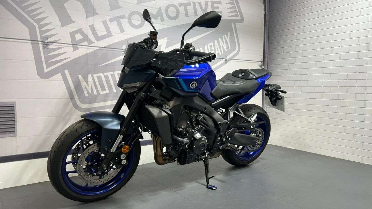 2025 YAMAHA MT-09 2025 YAMAHA MT-09