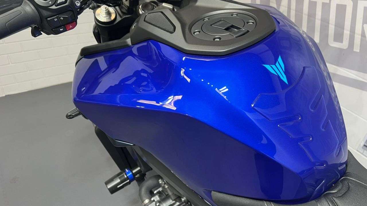 2025 YAMAHA MT-09 2025 YAMAHA MT-09