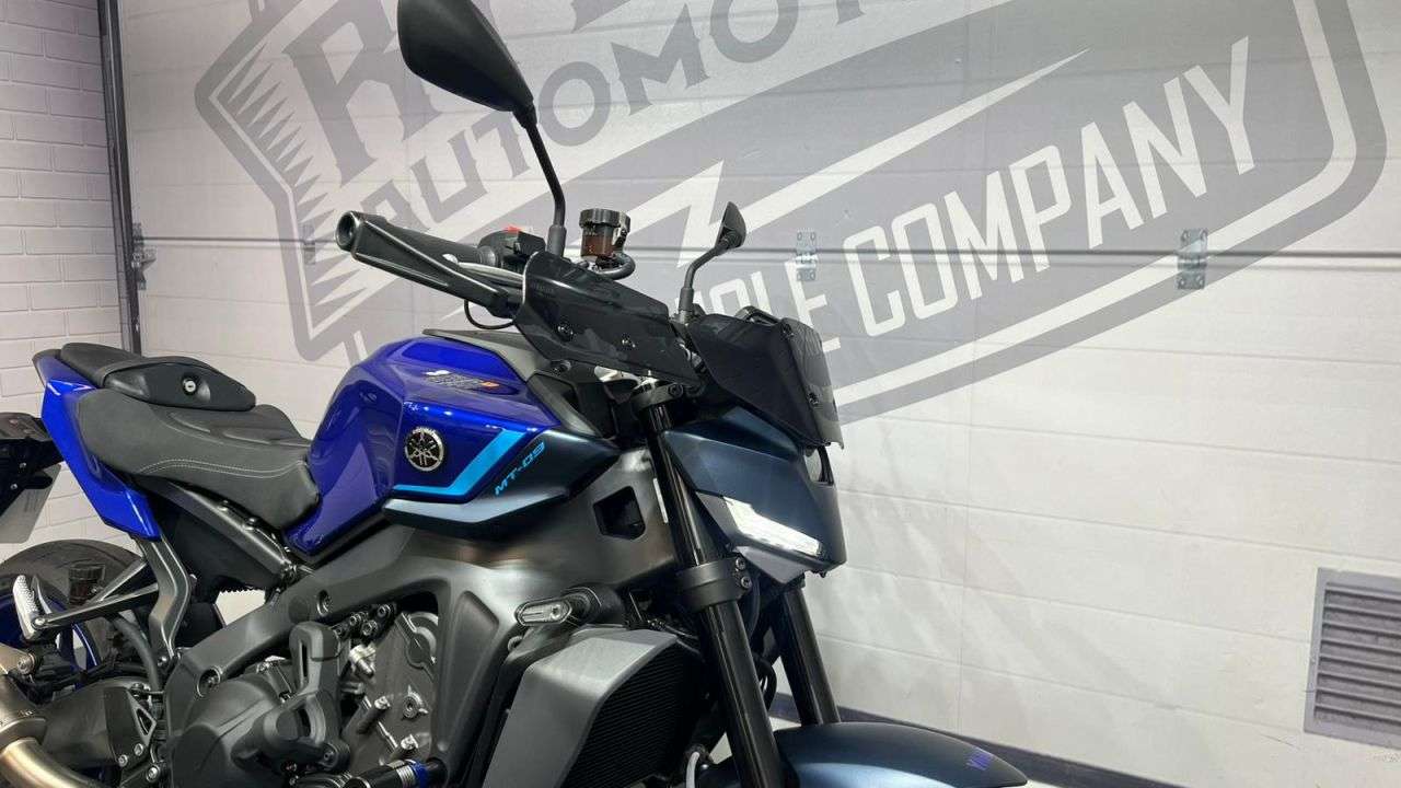 2025 YAMAHA MT-09 2025 YAMAHA MT-09