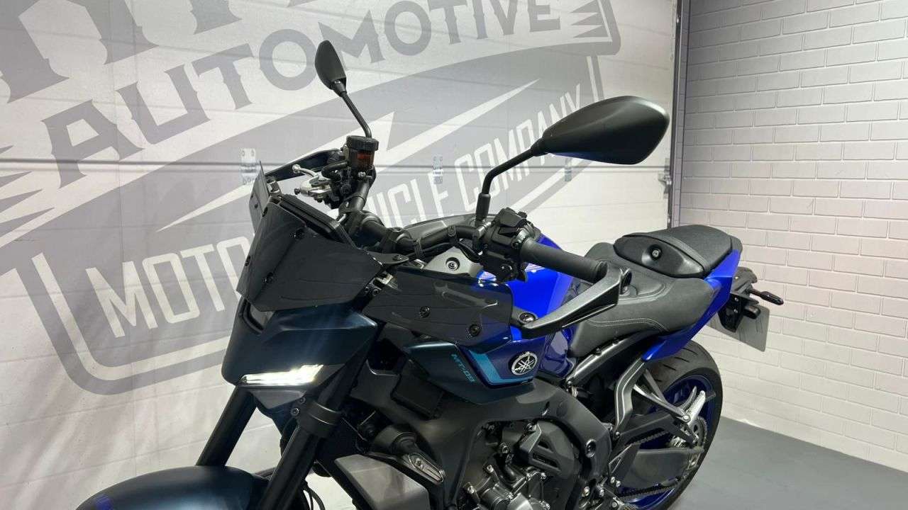 2025 YAMAHA MT-09 2025 YAMAHA MT-09