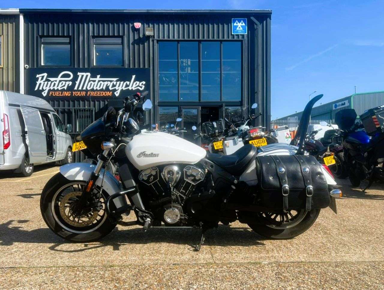 2020 INDIAN SCOUT 2020 INDIAN SCOUT