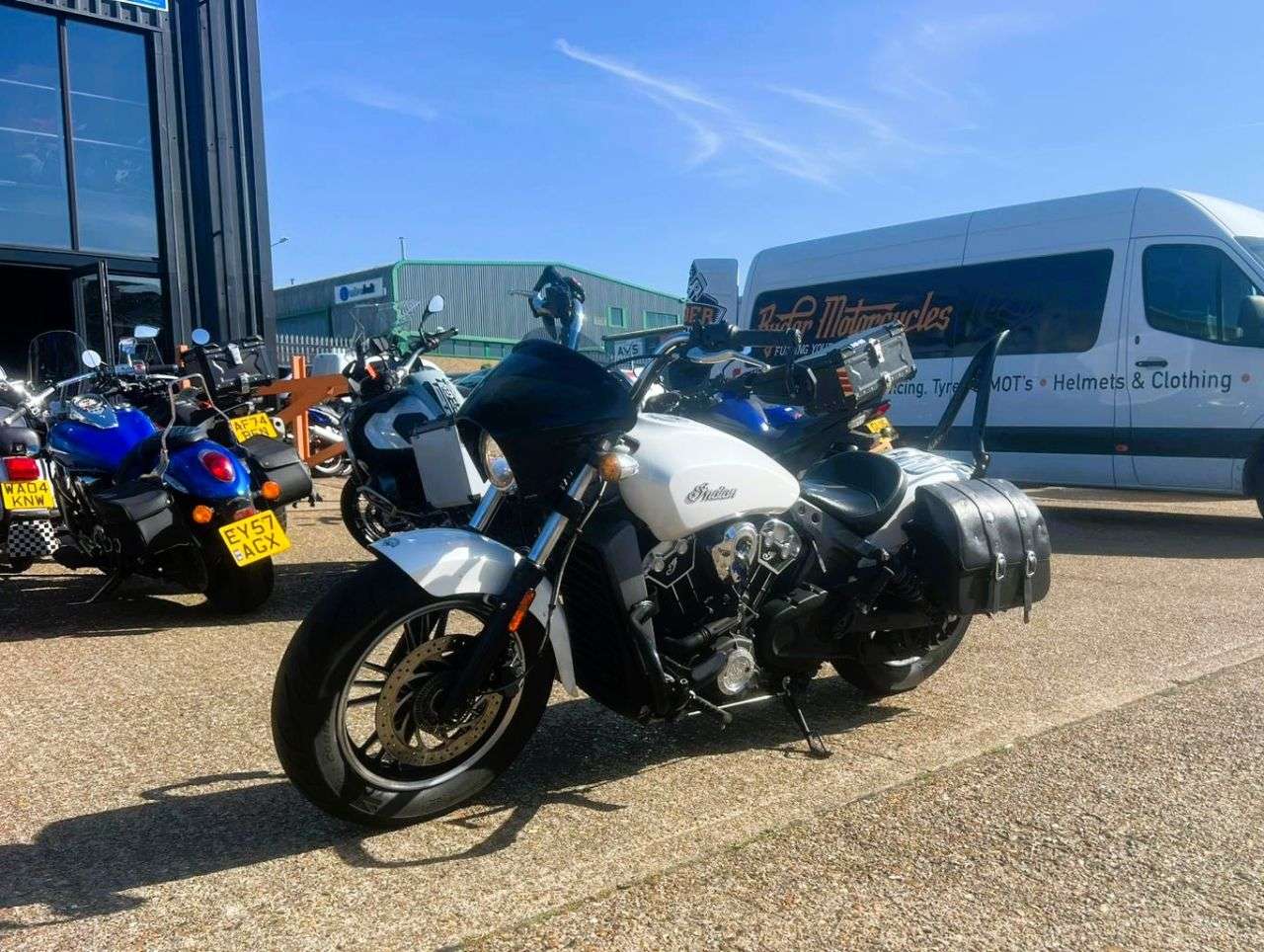 2020 INDIAN SCOUT 2020 INDIAN SCOUT