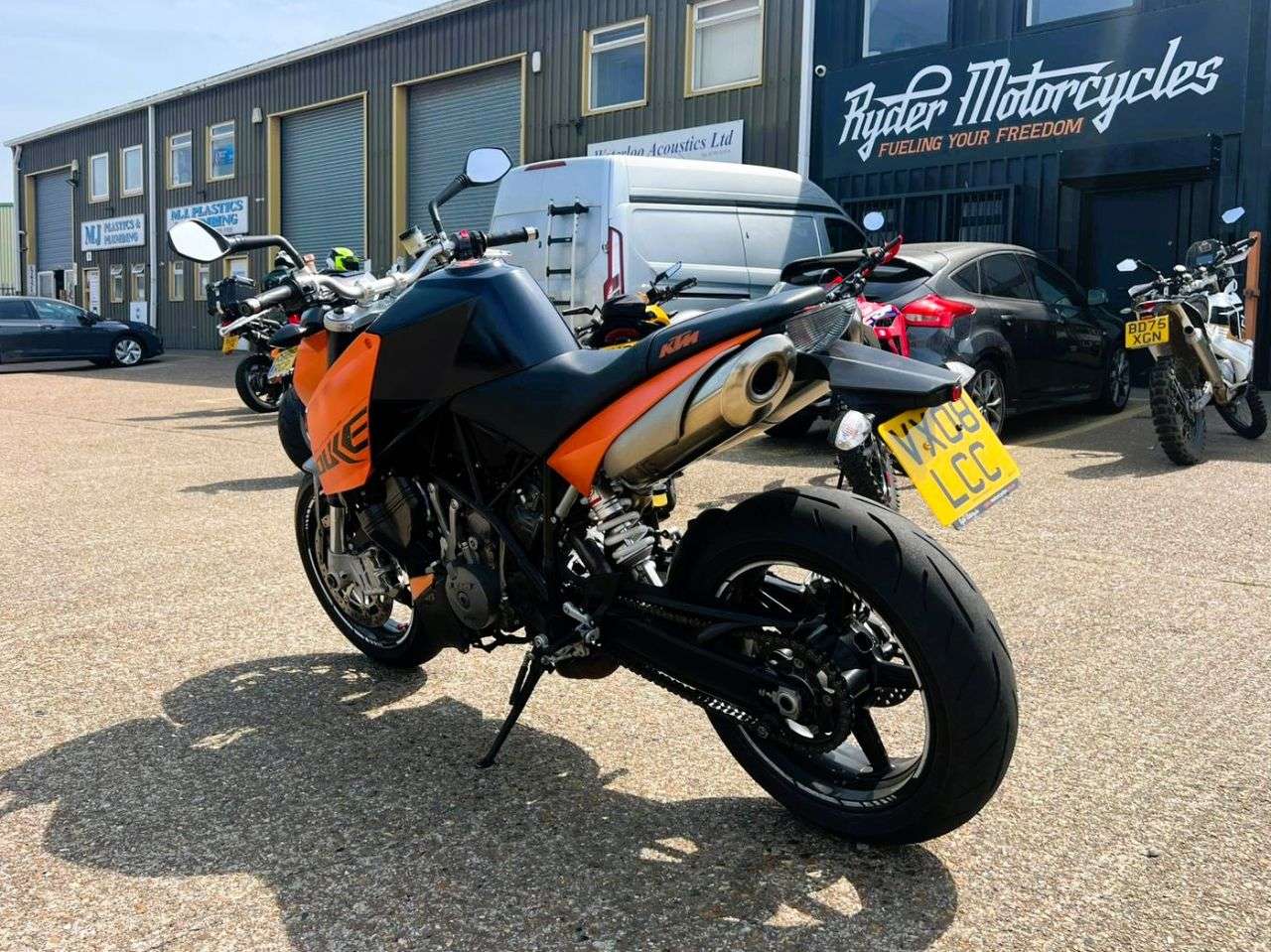 2008 KTM 990 SUPER DUKE 2008 KTM 990 SUPER DUKE